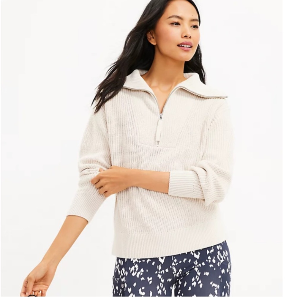 Lou & Grey Zip Neck Sweater in Almond size Medium